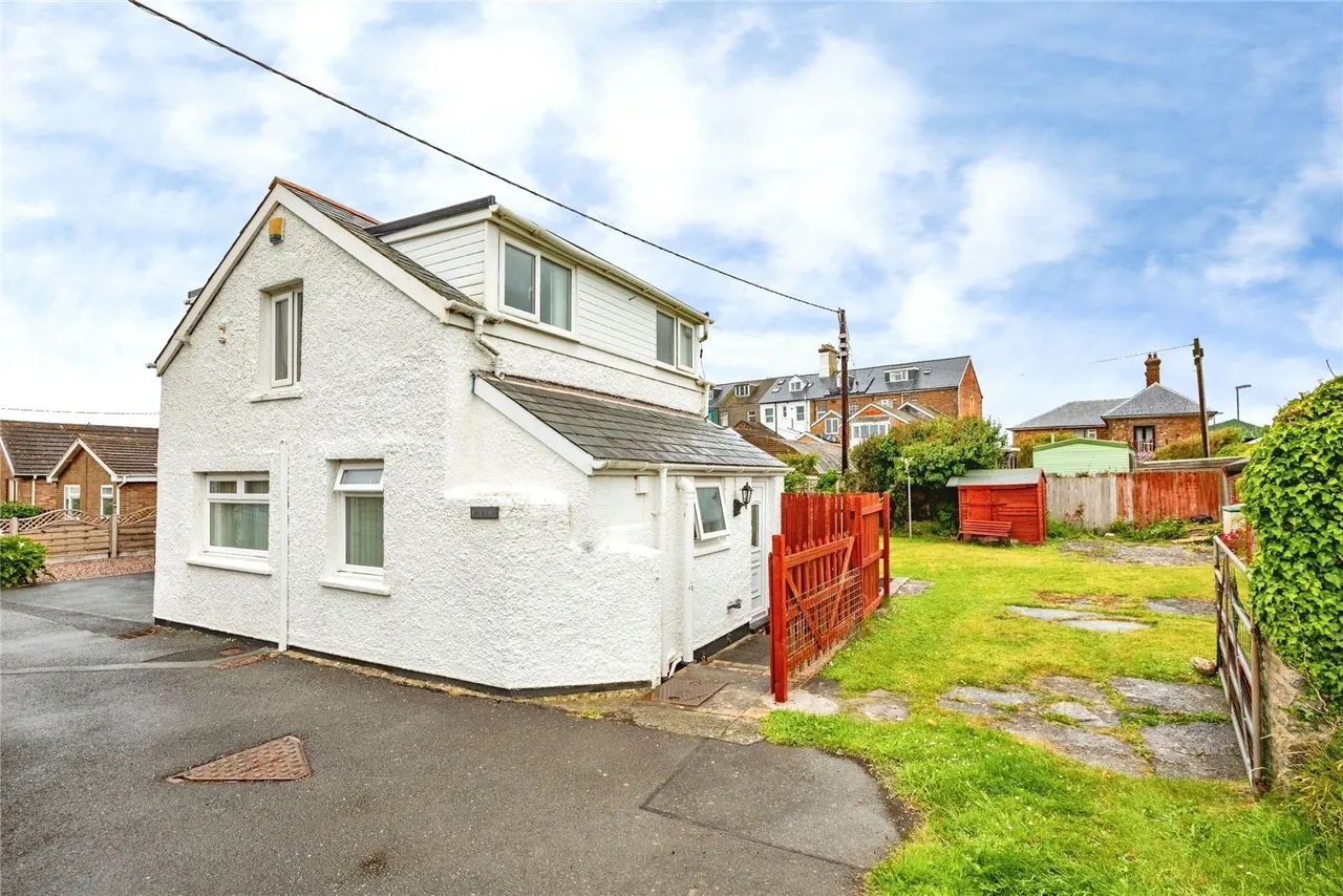 2 bed house for sale, Borth, SY24