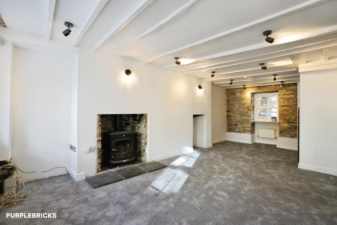 St. Nicholas Street, Bodmin, PL31, photo 2
