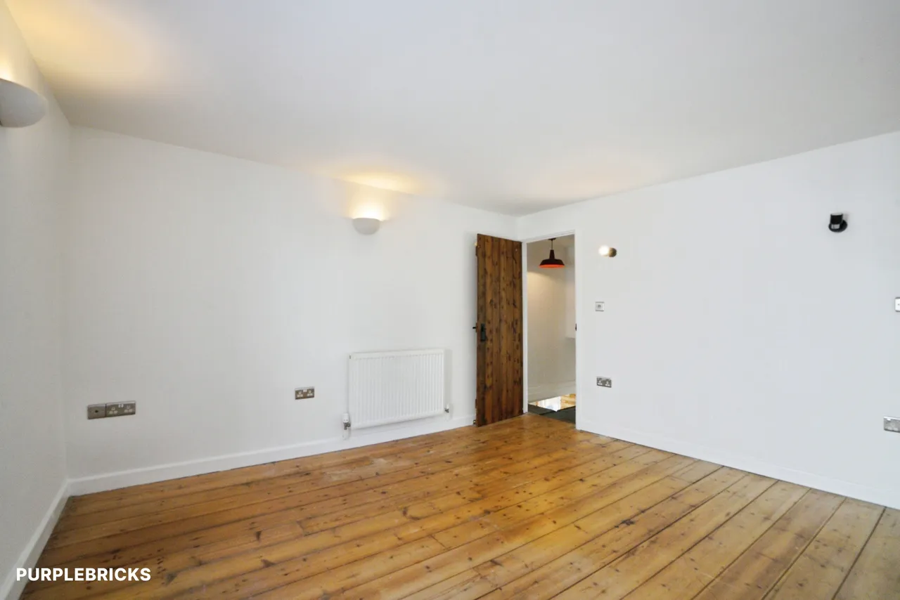 St. Nicholas Street, Bodmin, PL31, photo 14