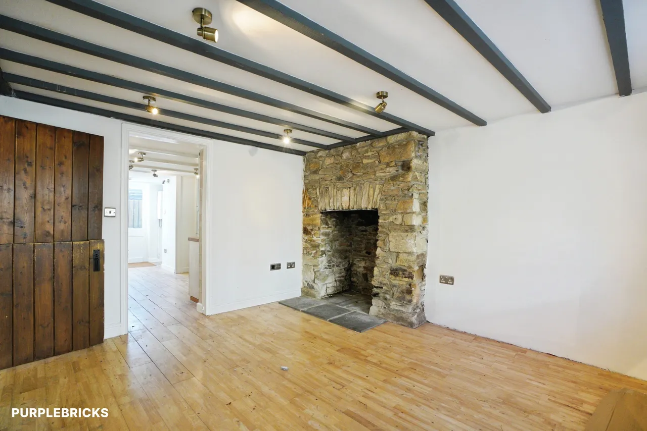 St. Nicholas Street, Bodmin, PL31, photo 4