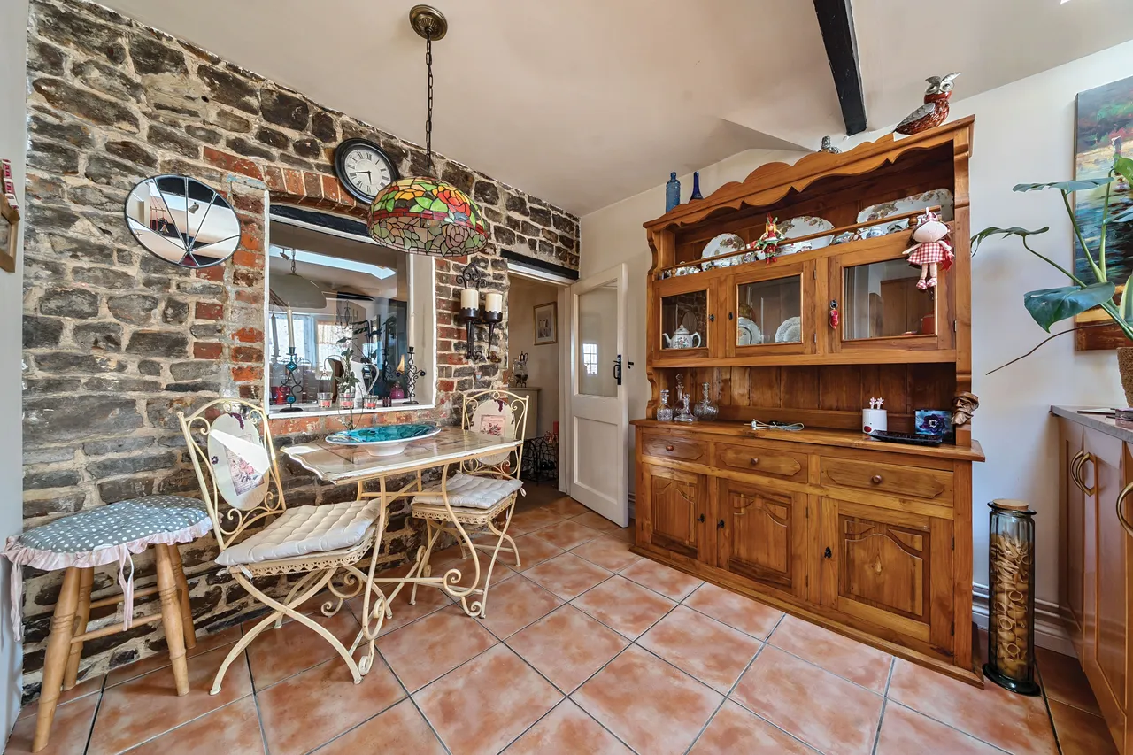 Petersfield Road, Greatham, GU33, photo 4