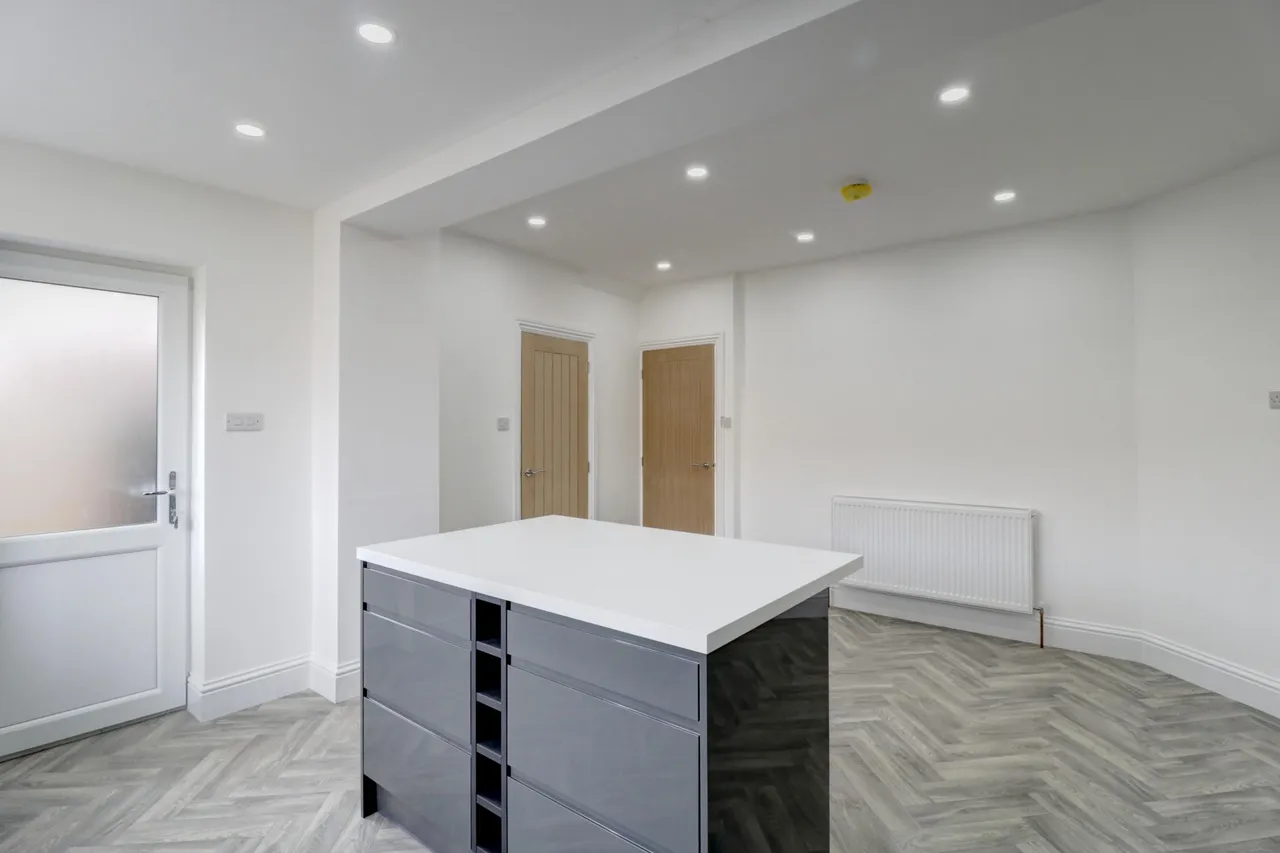 Hatfield Avenue, Fleetwood, FY7, photo 9