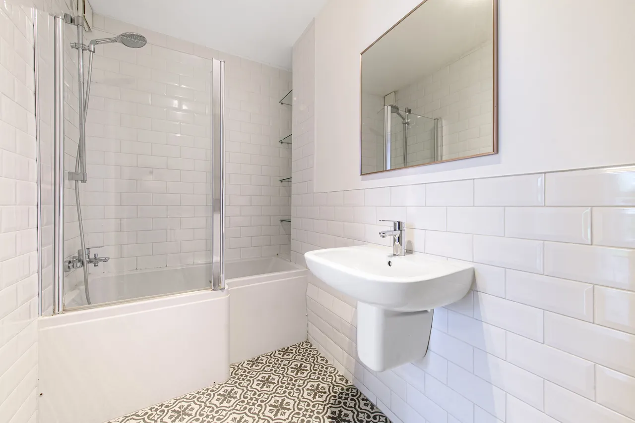 7A Lancaster Drive, London, photo 8