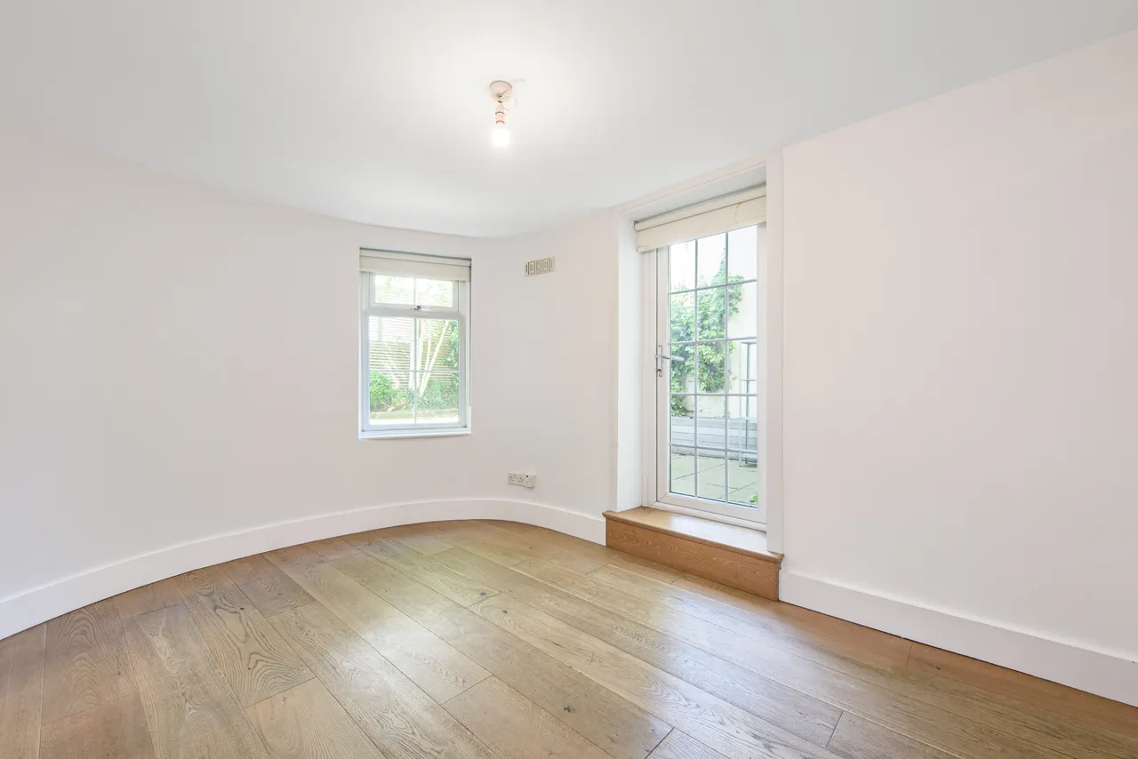 7A Lancaster Drive, London, photo 6