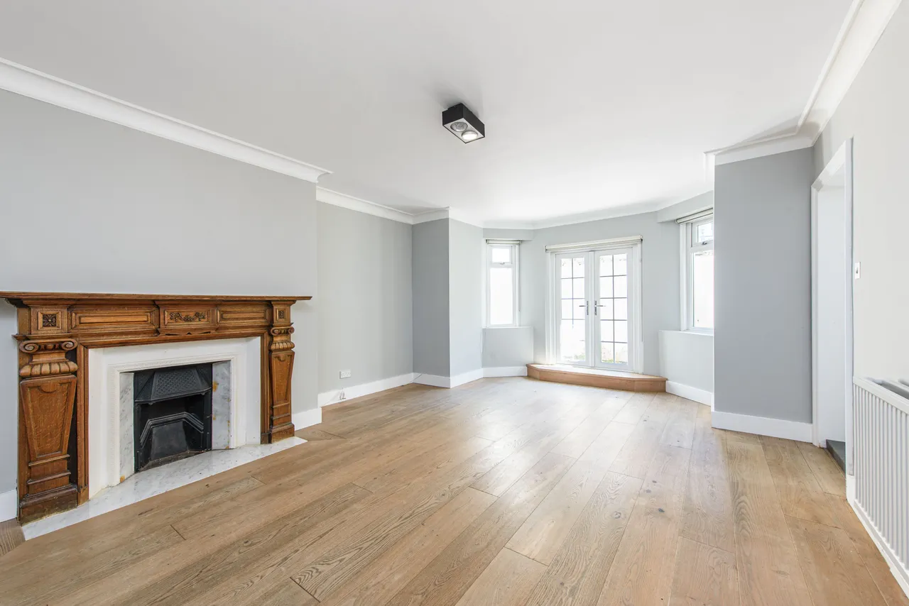 7A Lancaster Drive, London, photo 2