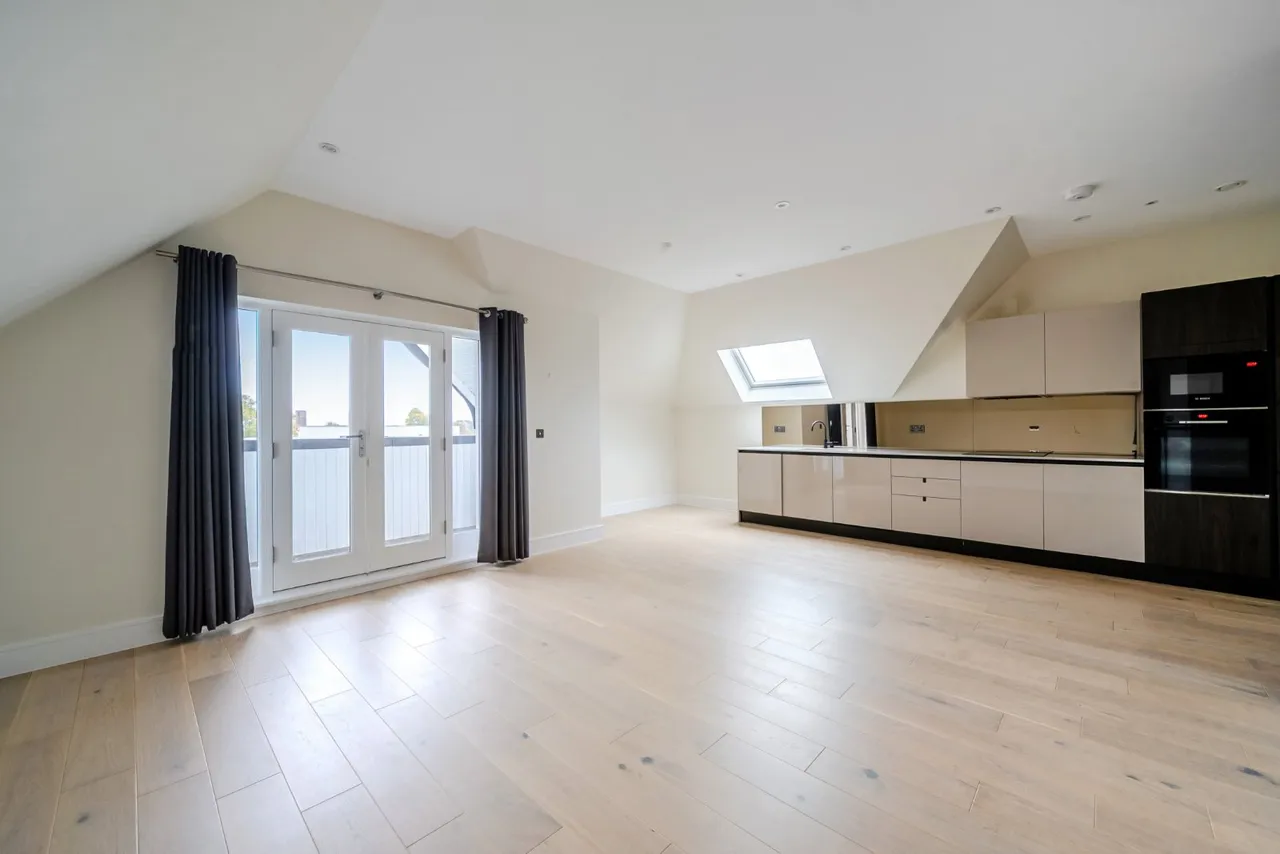 Oak Hill Road, Surbiton, Surrey, KT6, photo 2