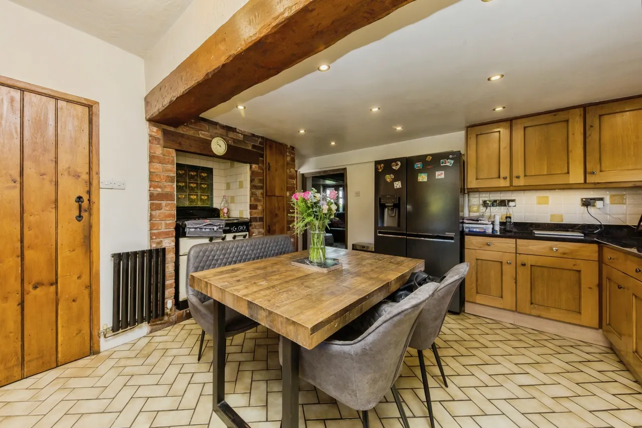 4 bed house for sale, Newport Road, Market Drayton, TF9