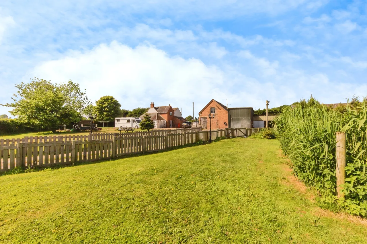 Newport Road, Market Drayton, TF9, photo 8