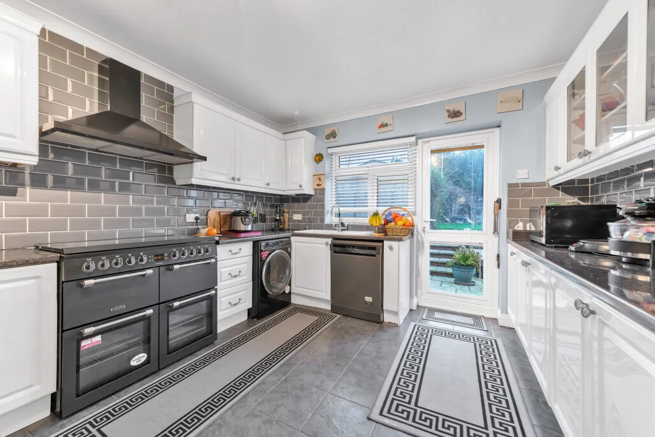 Highcombe Close, Mottingham, SE9 4QJ, photo 22