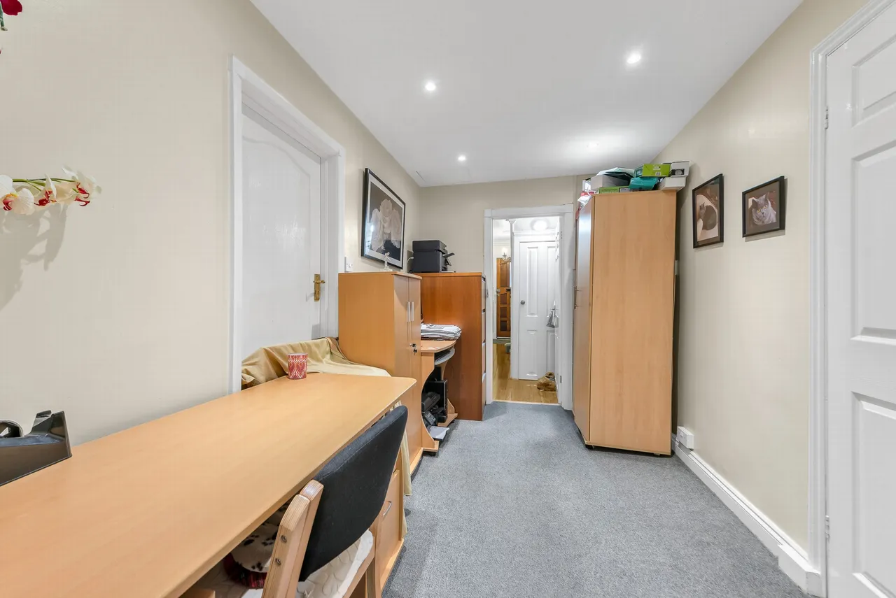 Highcombe Close, Mottingham, SE9 4QJ, photo 7