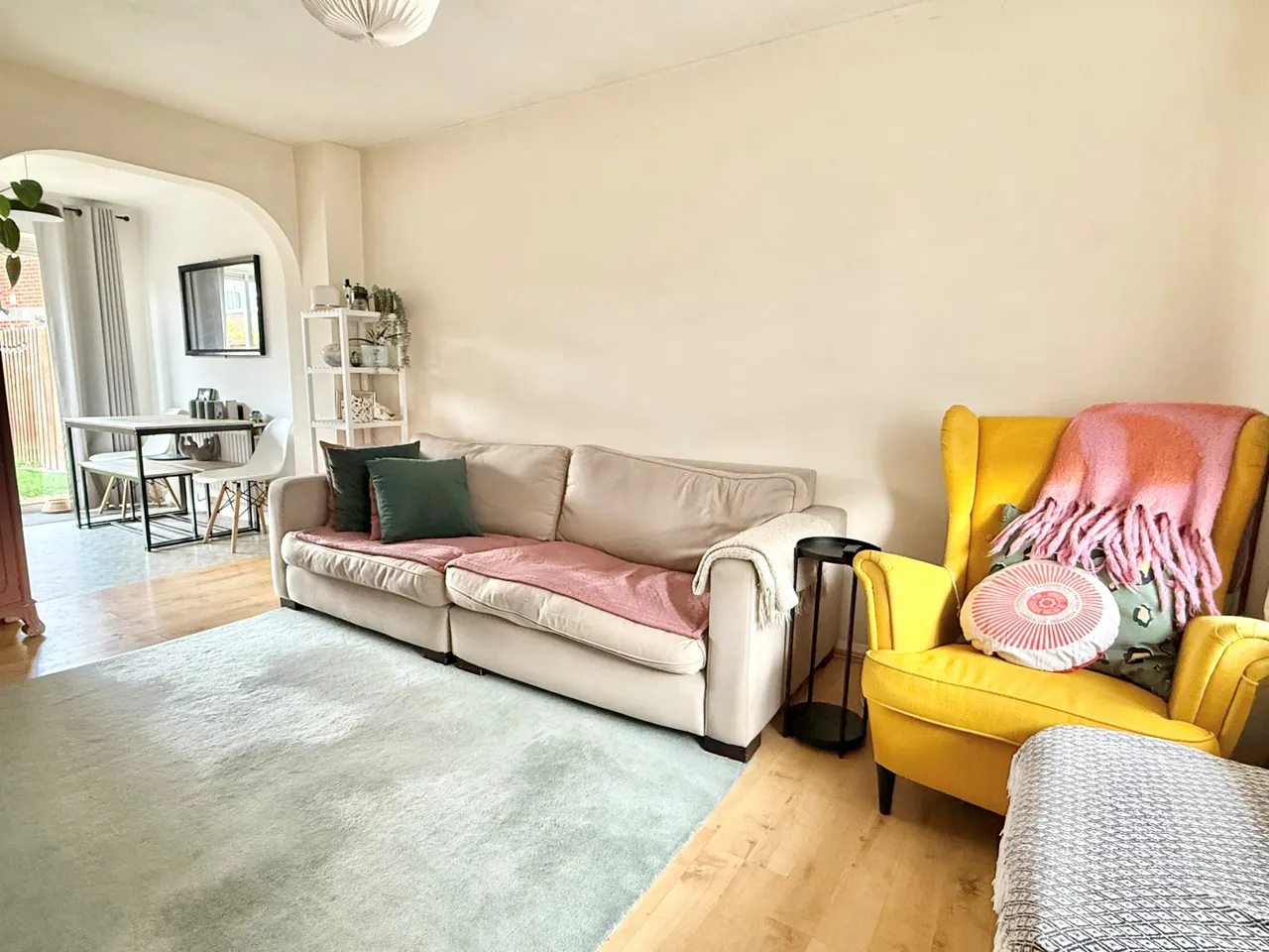 2 bed house to rent — Hitchin Street, Biggleswade
