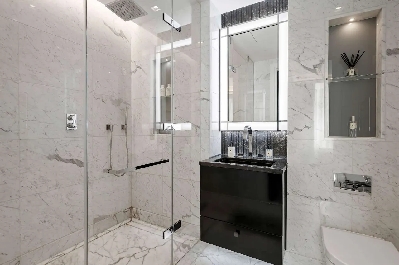 Belvedere Road, London, SE1, photo 12