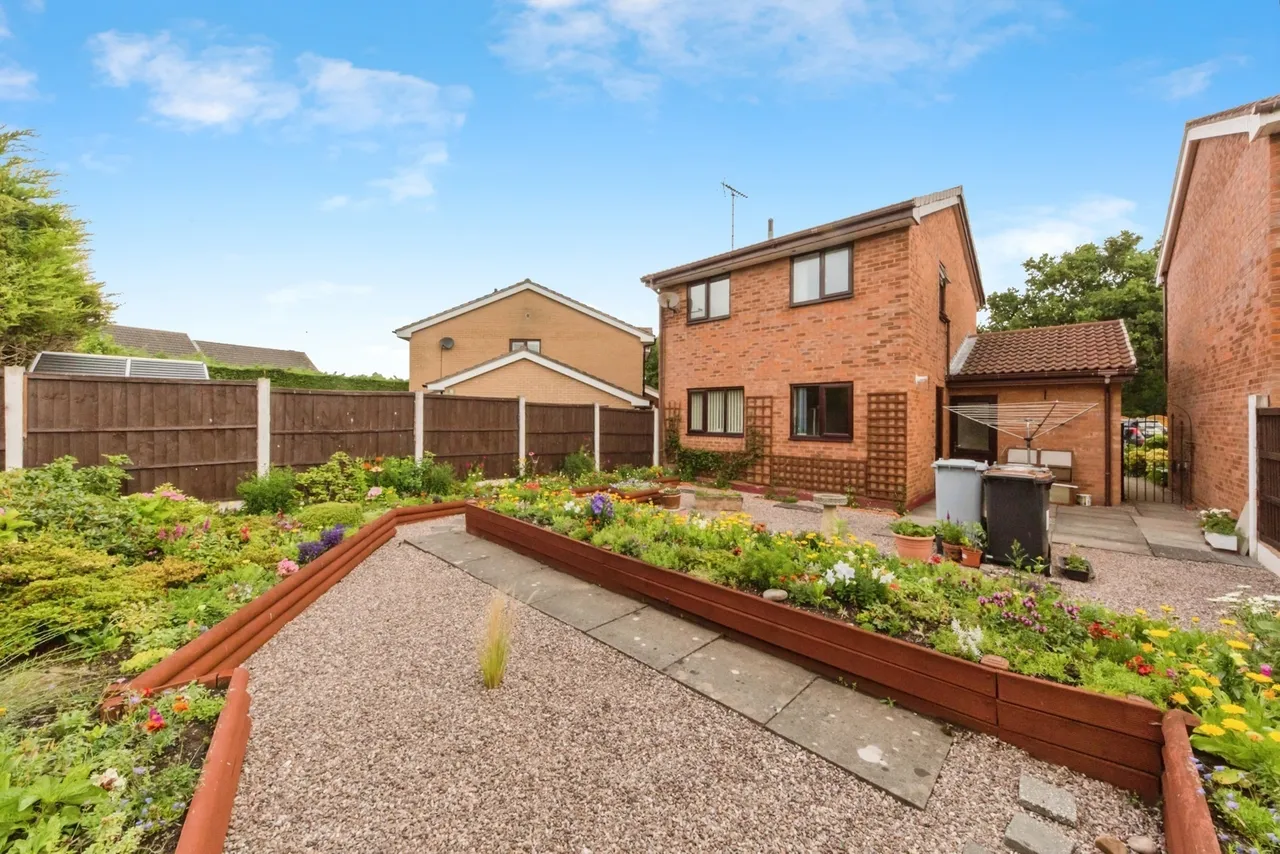 Bowness Road, Wistaston, Crewe, Cheshire, CW2, photo 16