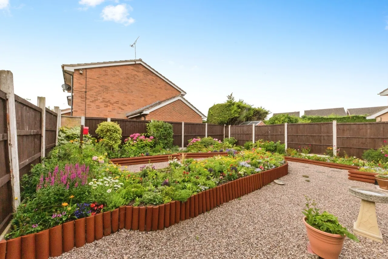 Bowness Road, Wistaston, Crewe, Cheshire, CW2, photo 2