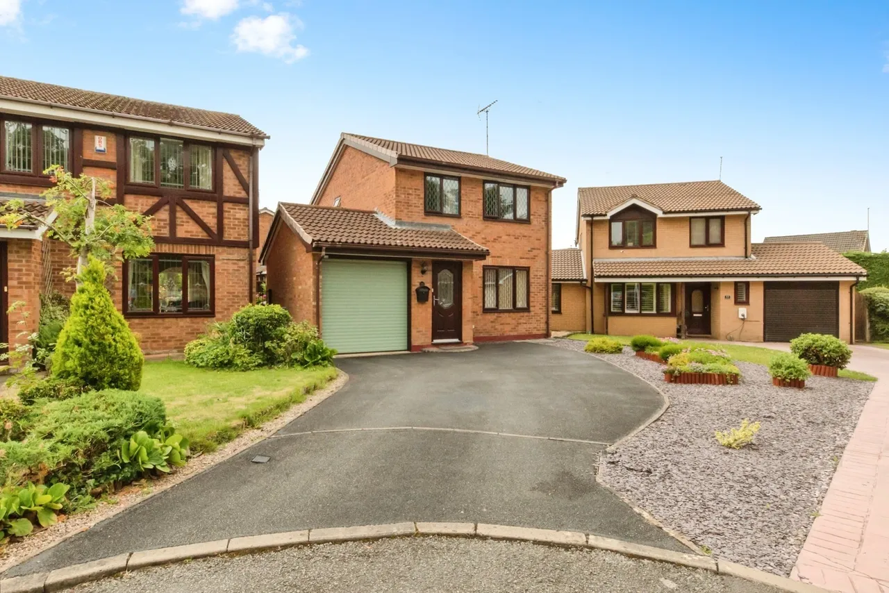 Bowness Road, Wistaston, Crewe, Cheshire, CW2, photo 17