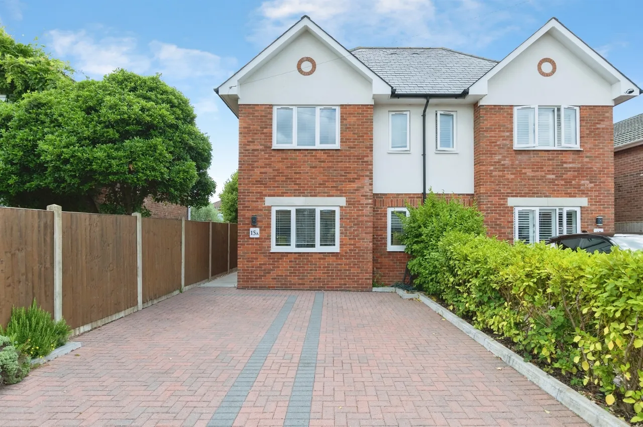 4 bed house for sale — Midland Road, Bournemouth