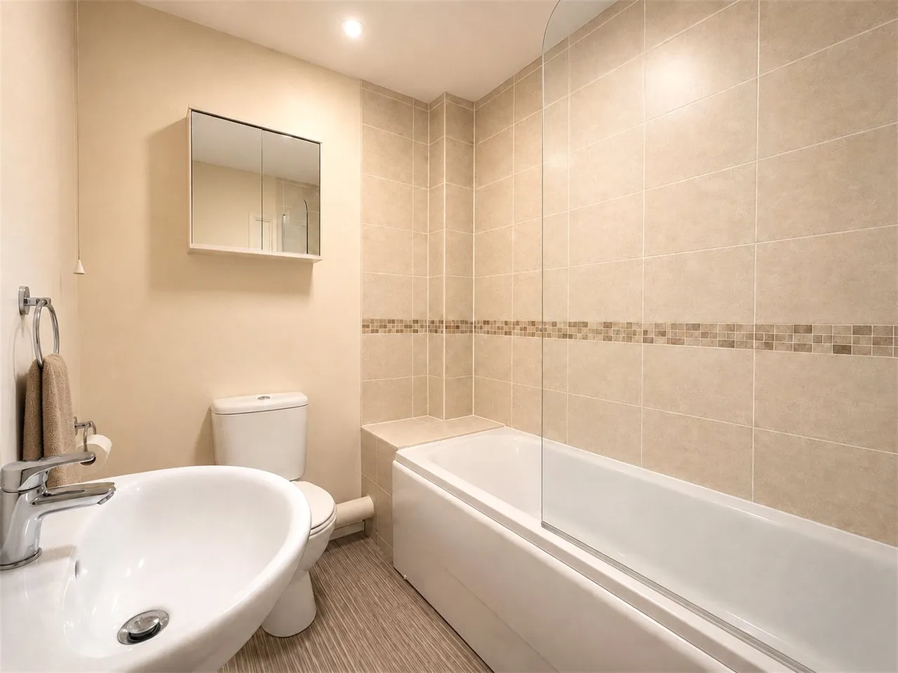 Elmgarth, Sleaford, Lincolnshire, NG34, photo 9