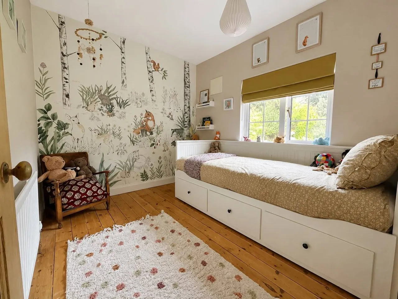 Broomhill, Ewshot, GU10, photo 9