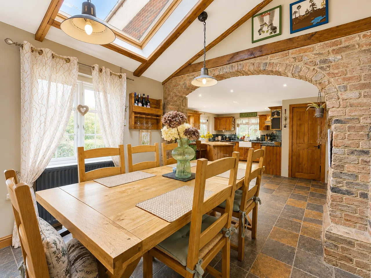Broomhill, Ewshot, GU10, photo 4