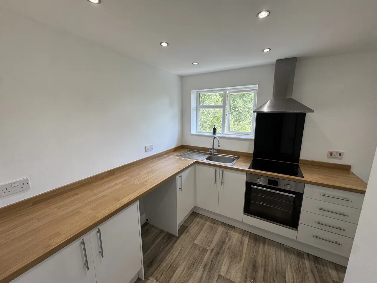 Bridgnorth Road, Compton, WV6, photo 3