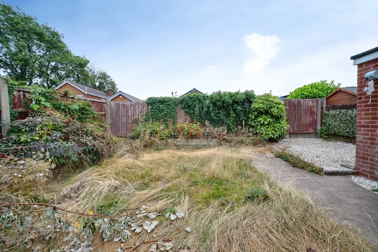 Birchwood Drive, Sutton-in-Ashfield, Nottinghamshire, NG17, photo 13