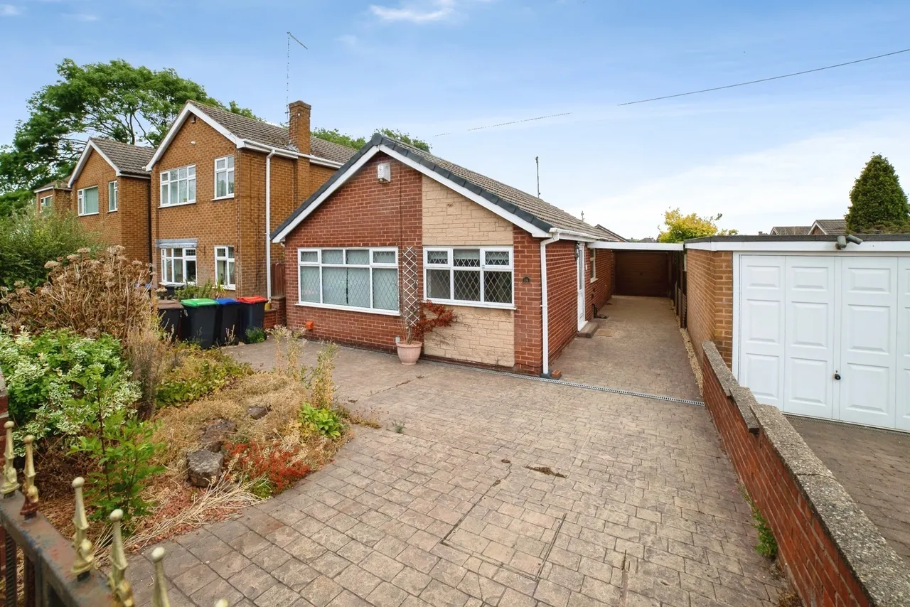 2 bed house for sale — Birchwood Drive, Sutton-in-Ashfield, Nottinghamshire, NG17