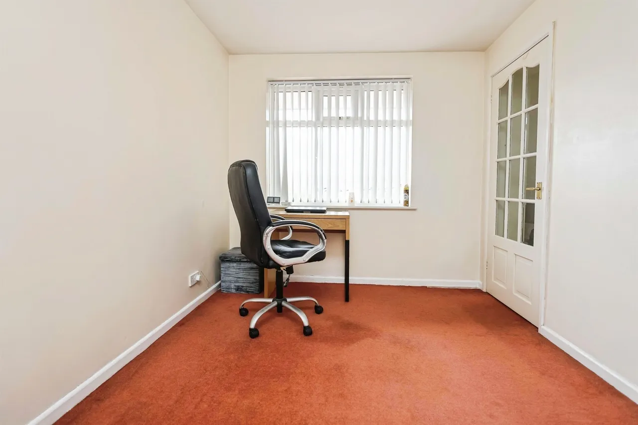 North View Drive, Brierley Hill, DY5, photo 8