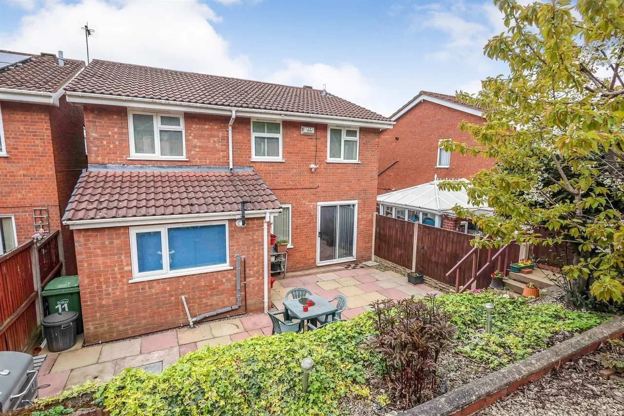 North View Drive, Brierley Hill, DY5, photo 4