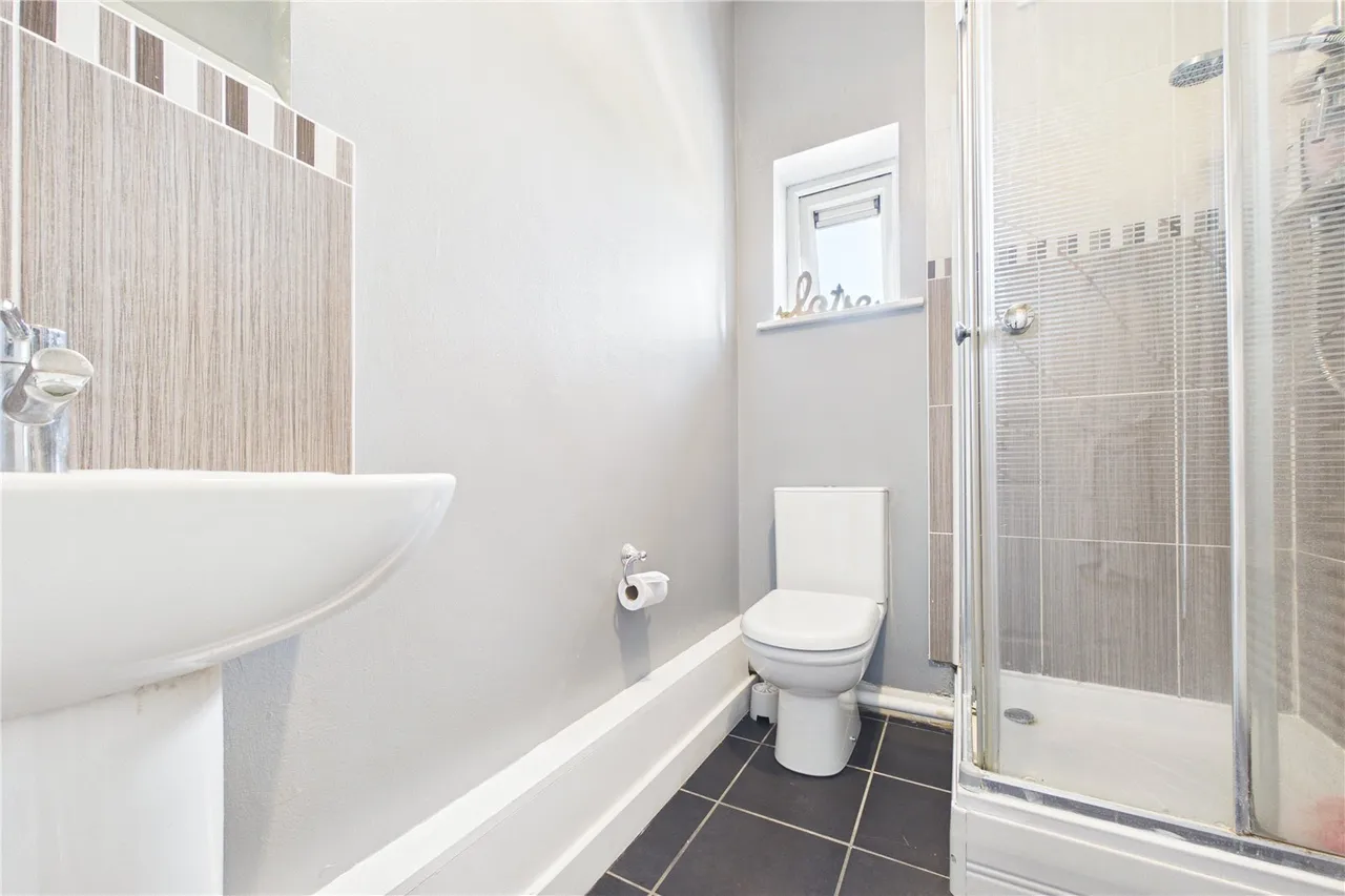 London Road, Overton, RG25, photo 20