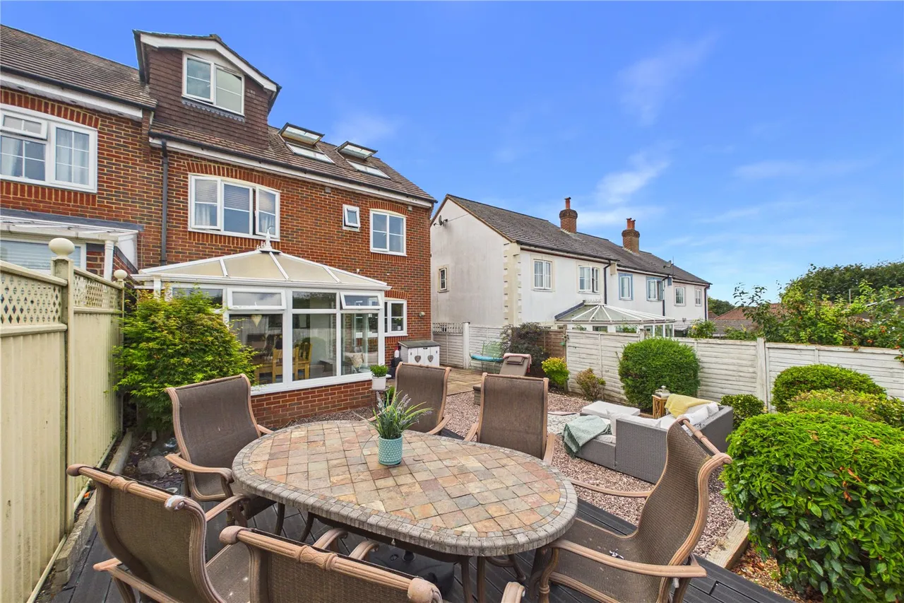 London Road, Overton, RG25, photo 18