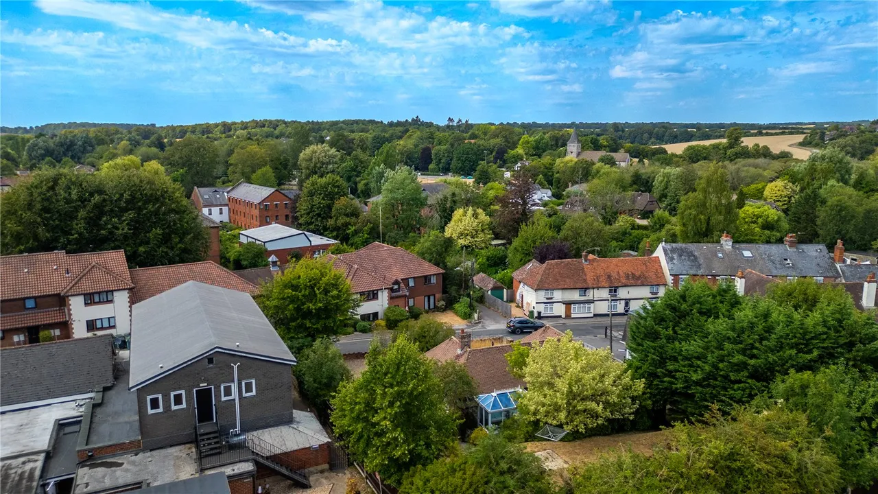 London Road, Overton, RG25, photo 24