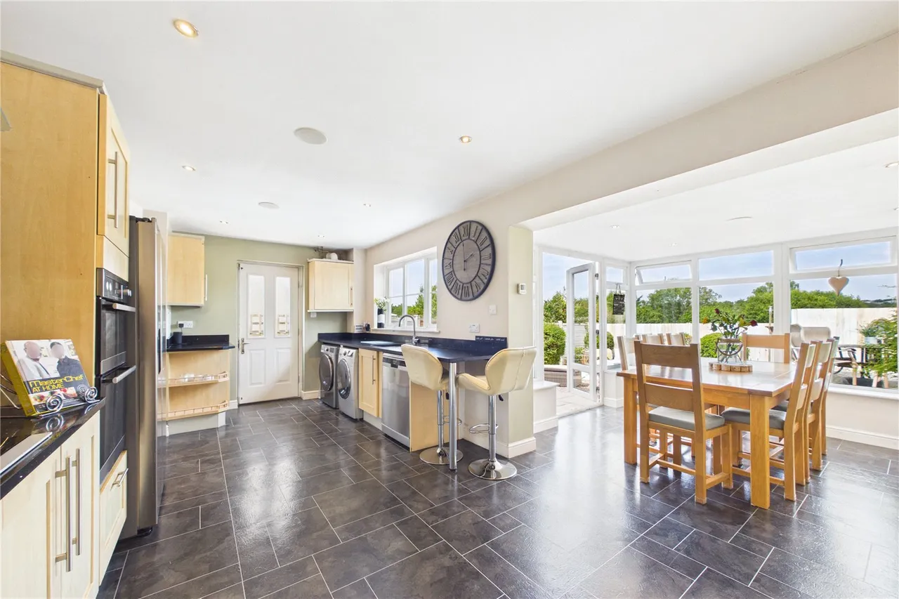 London Road, Overton, RG25, photo 5