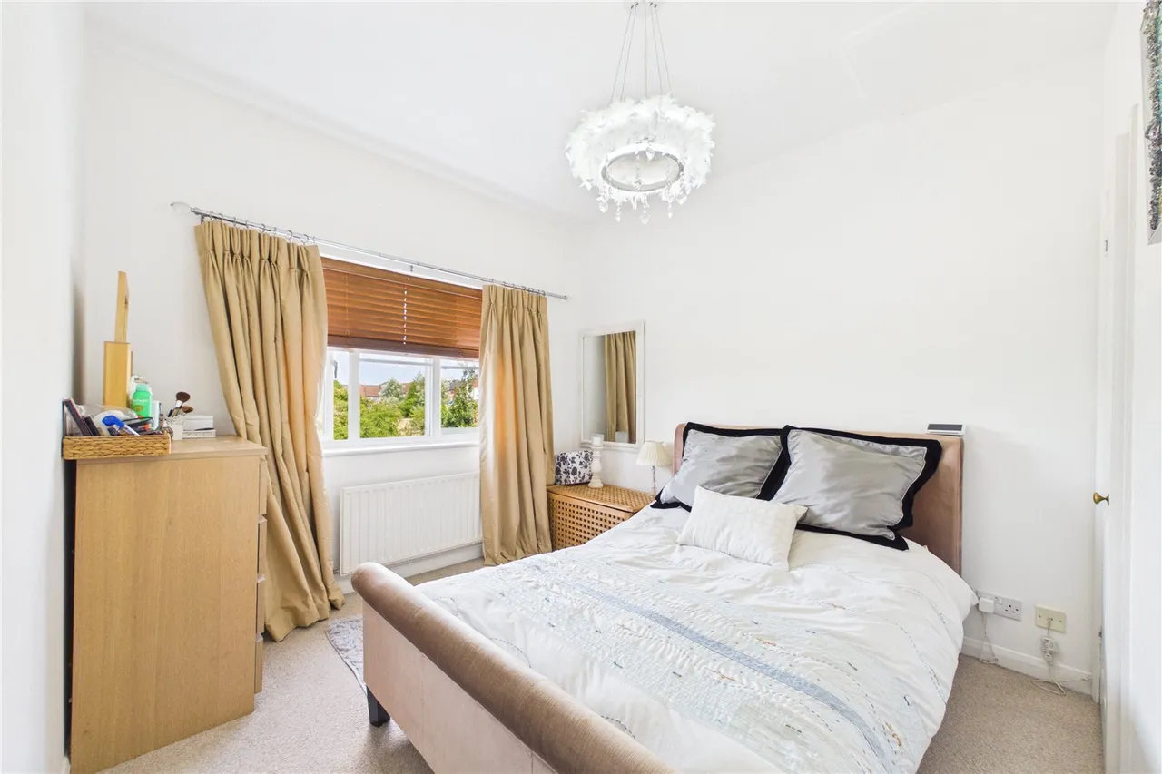 London Road, Overton, RG25, photo 15