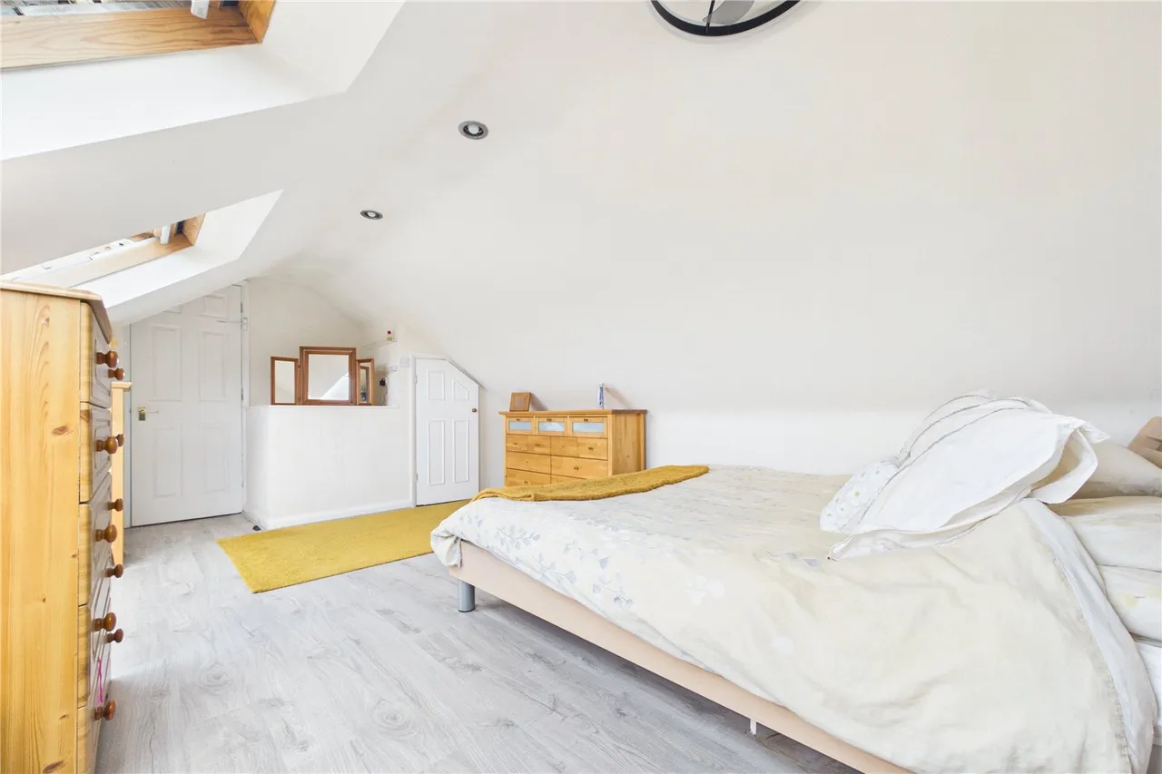 London Road, Overton, RG25, photo 17