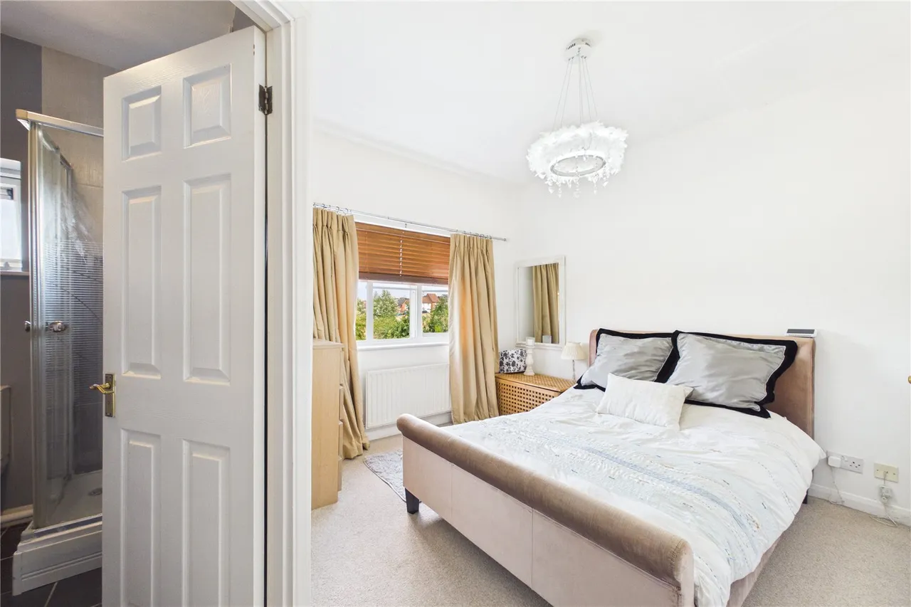London Road, Overton, RG25, photo 8
