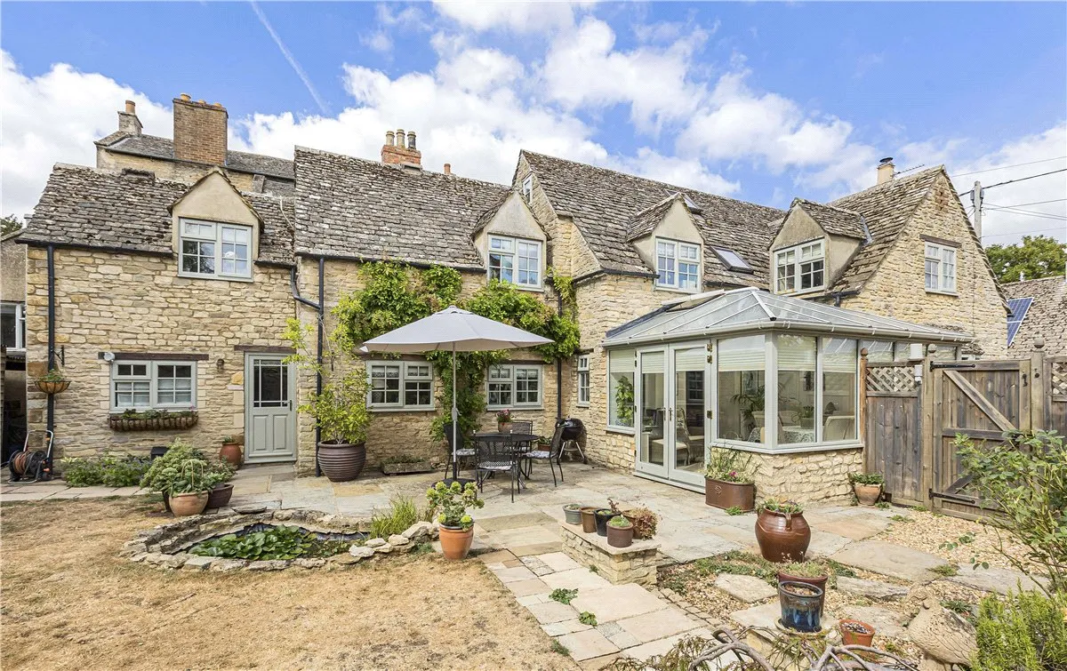 4 bed house for sale, New Road, Bampton, OX18