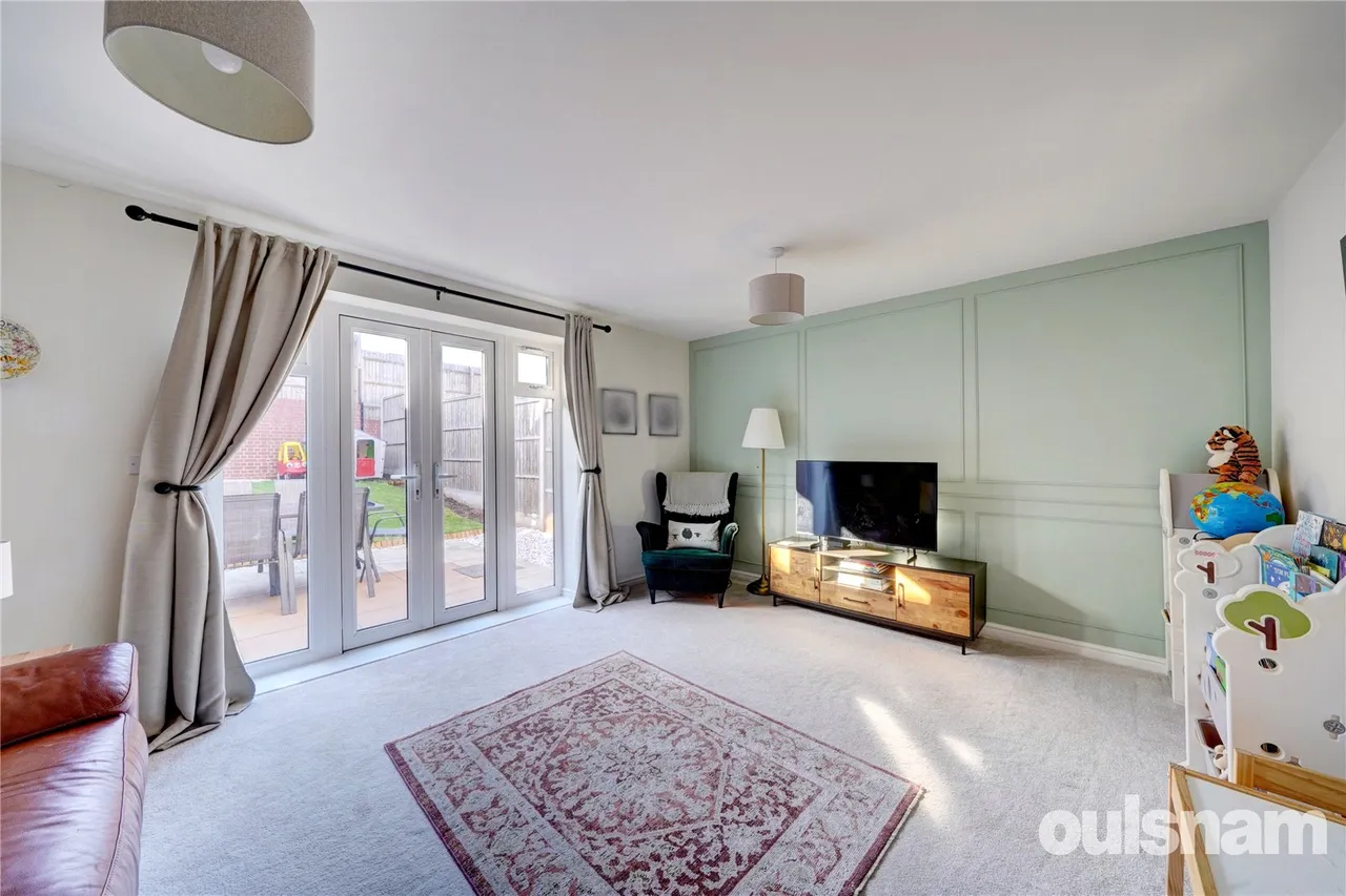 Oxlip Row, Droitwich, Worcestershire, WR9 7TS, photo 2