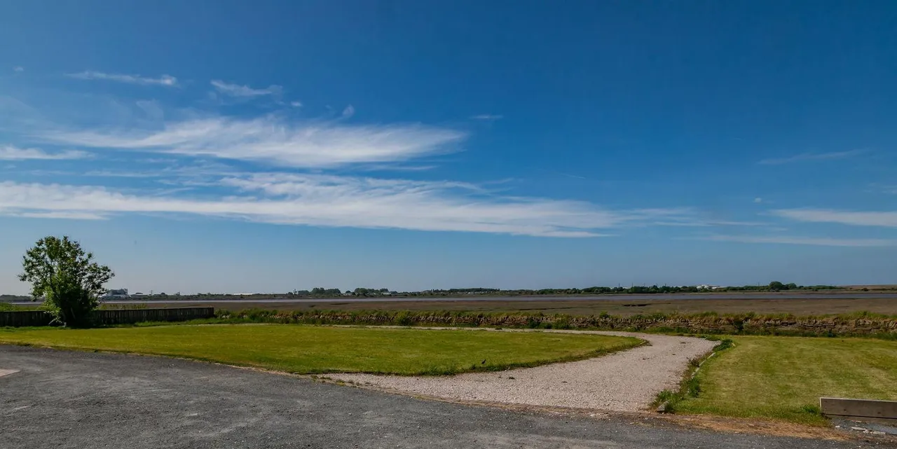 Browns Lane, Stalmine, FY6, photo 28