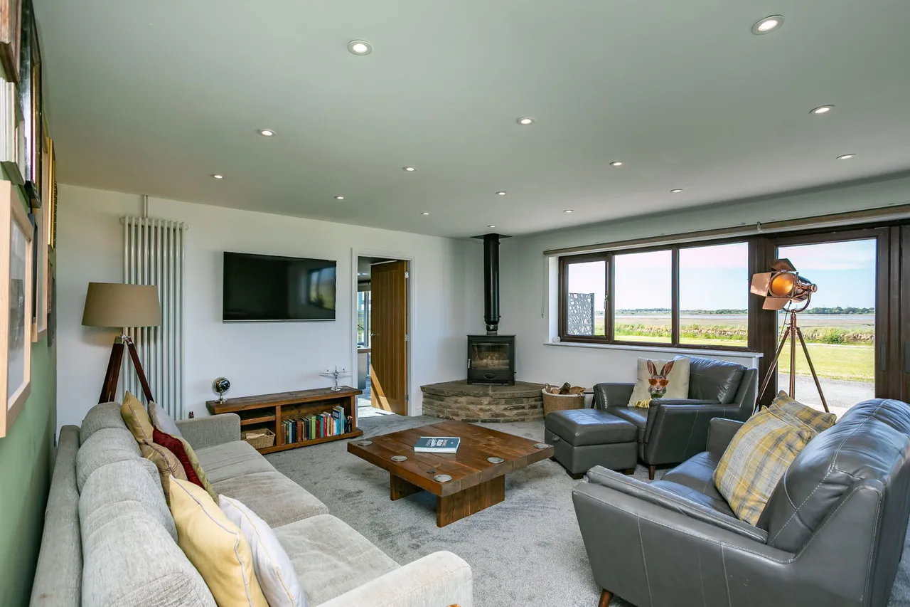 Browns Lane, Stalmine, FY6, photo 9