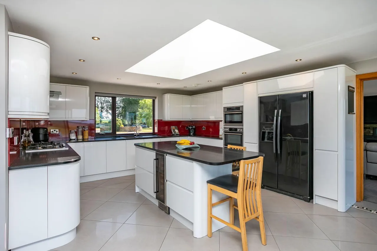 Browns Lane, Stalmine, FY6, photo 31