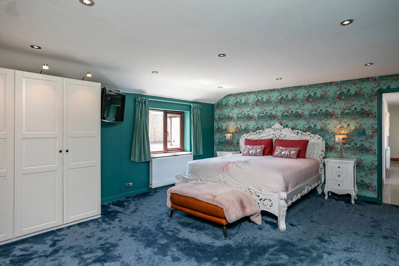 Browns Lane, Stalmine, FY6, photo 11