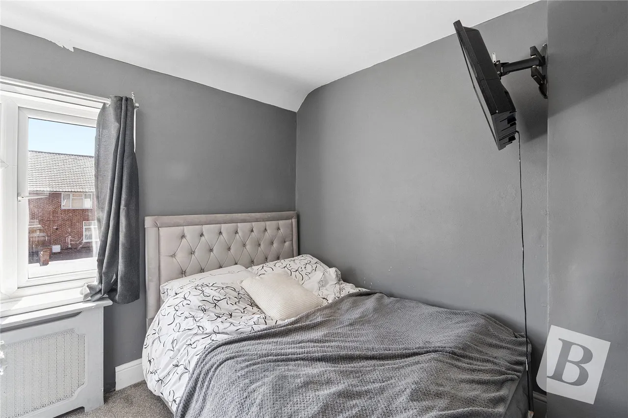 Walnut Tree Road, Dagenham, RM8, photo 5