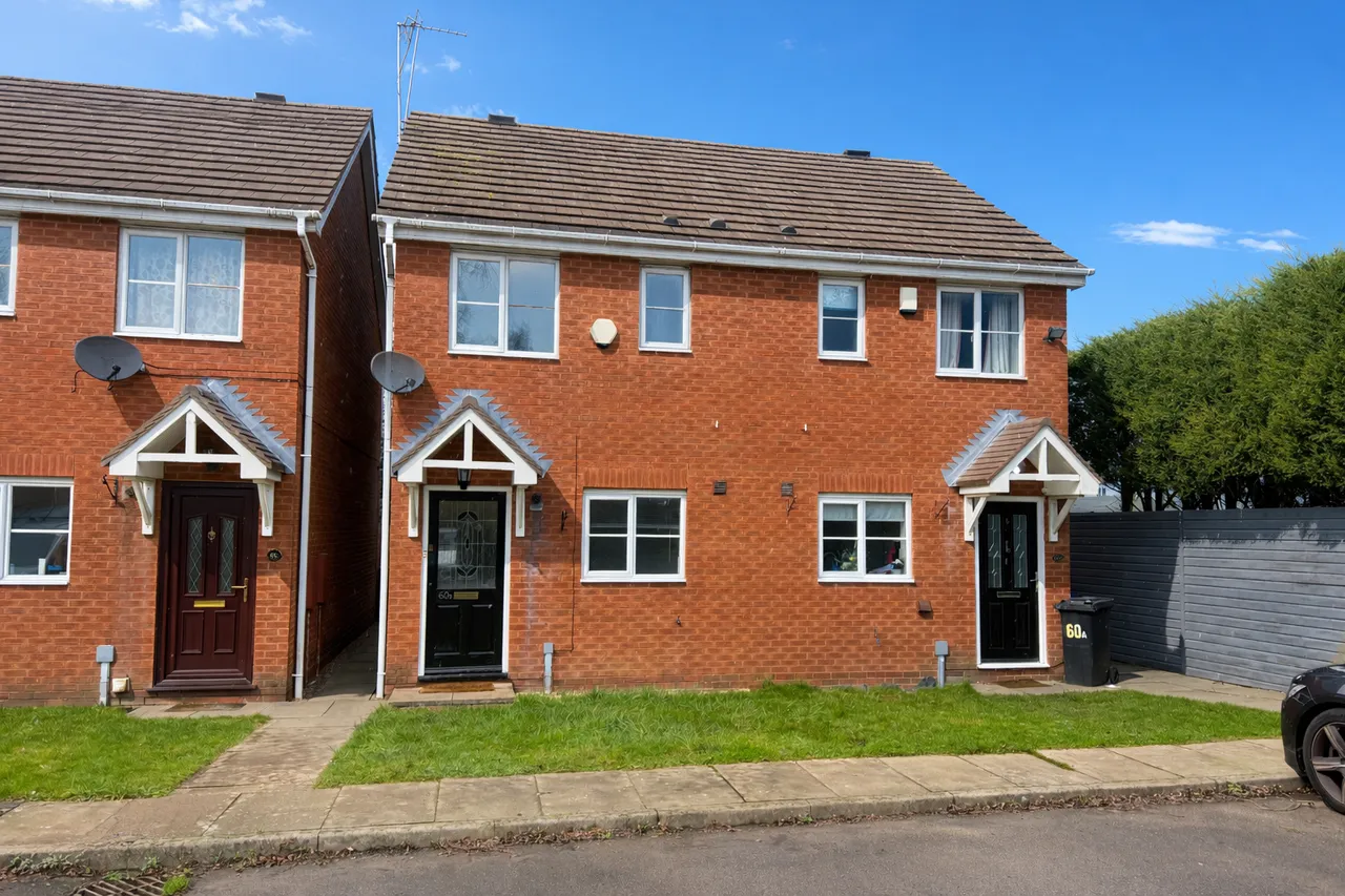 2 bed house to rent — Dudley Road, Dudley, DY3 1SX