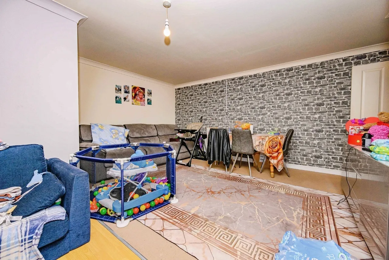 Orchid Close, LUTON, Bedfordshire, LU3, photo 3