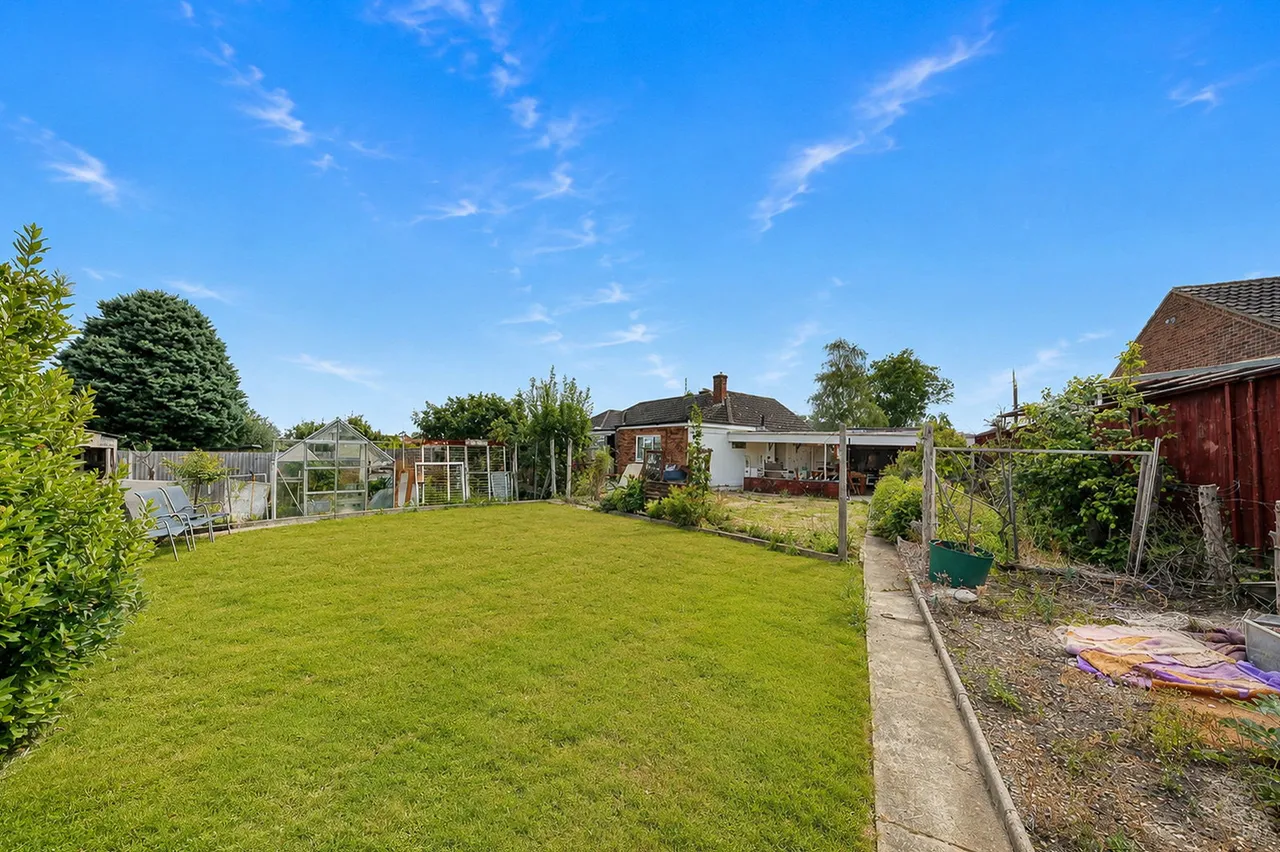 Silver Birch Avenue, St. Ives, PE27, photo 3