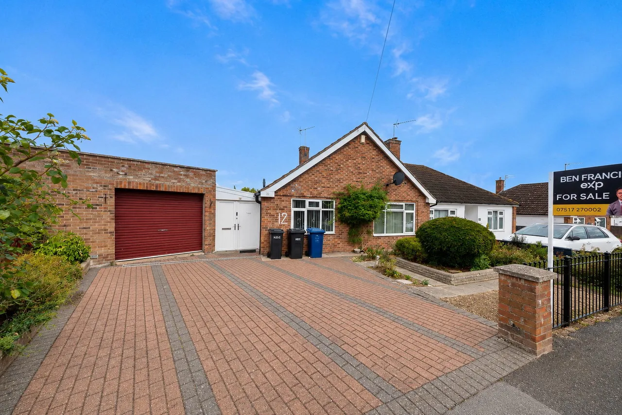 Silver Birch Avenue, St. Ives, PE27, photo 14