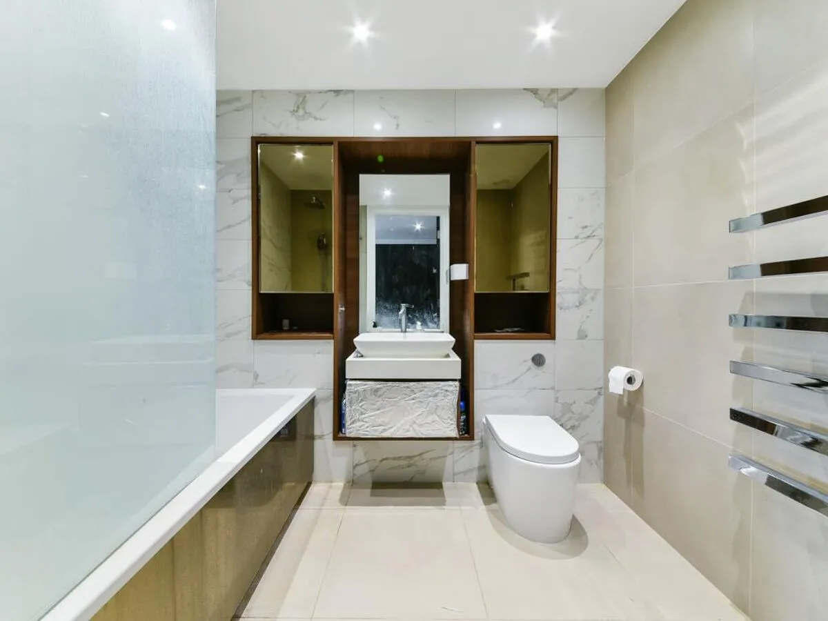 Perilla House, Aldgate, E1, photo 7