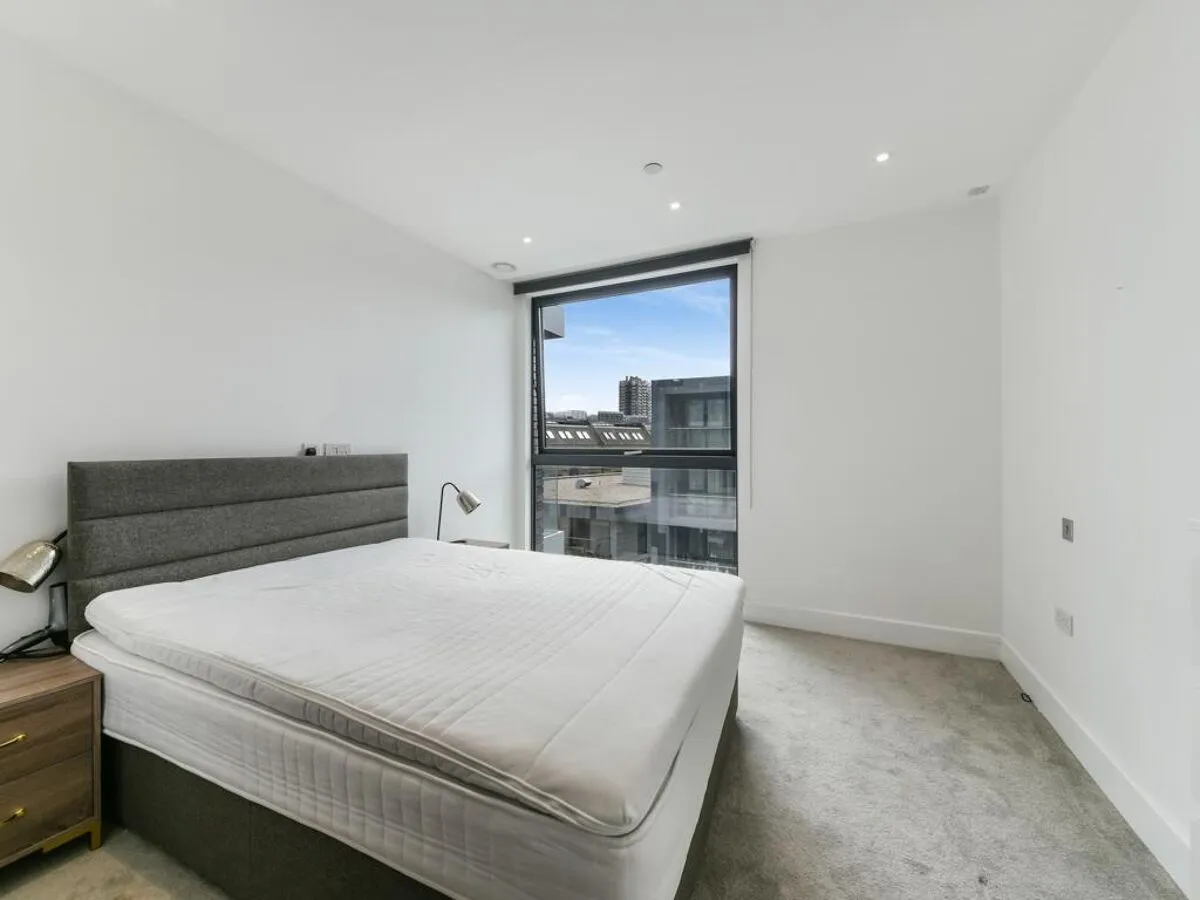 Perilla House, Aldgate, E1, photo 6