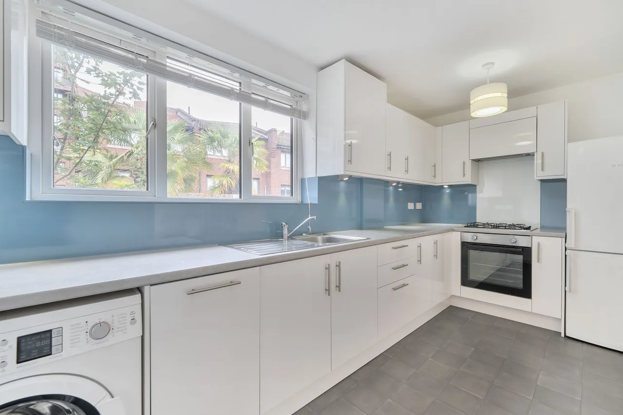2 Childs Street, London, photo 3