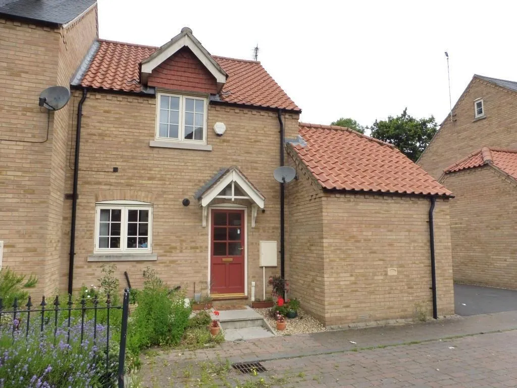 2 bed property to rent, Muntjac Close, Peterborough, PE3